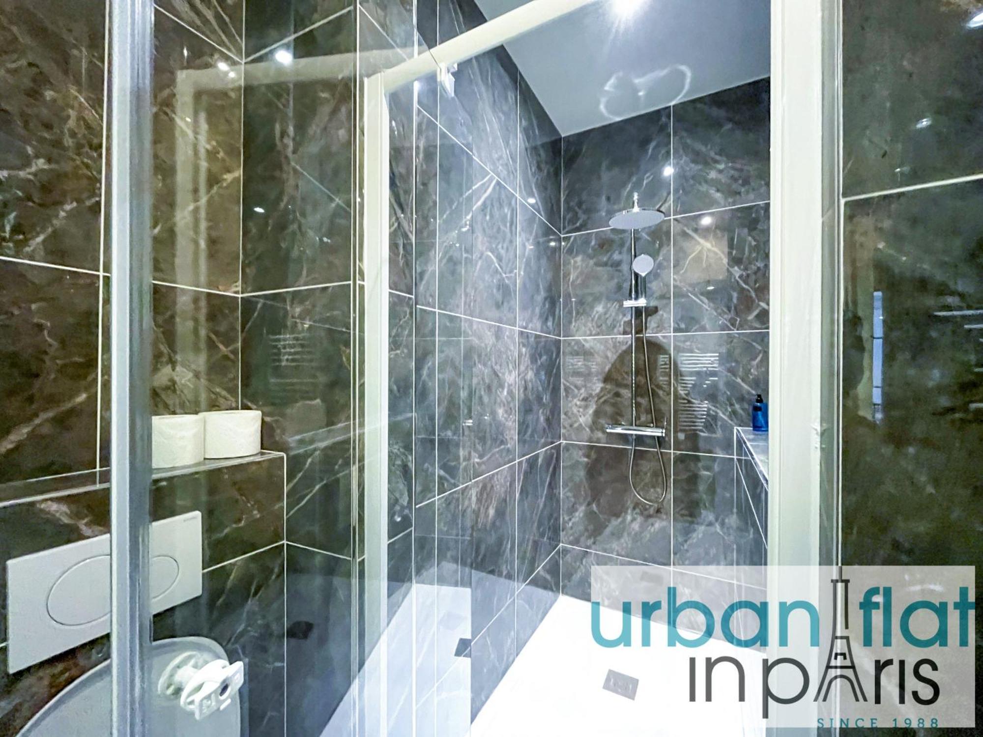 Urban Flat 63 - Beautiful 3 Bedroom Flat Champs-Elysees ปารีส ภายนอก รูปภาพ